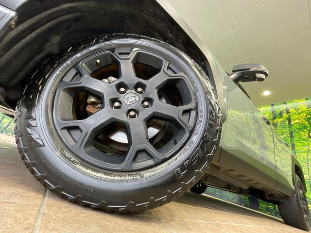 �y����18�C���`�A���~�z�C�[���z�O�ςɃ}�b�`���������A���~�z�C�[���𑕒����Ă���܂��B�e��ЊO�A���~�z�C�[����A�X�^�b�h���X�^�C�����戵�����Ă���܂��B���񂲑��k����������