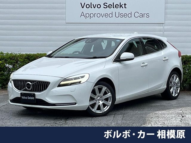 V40T3 インスクリプション