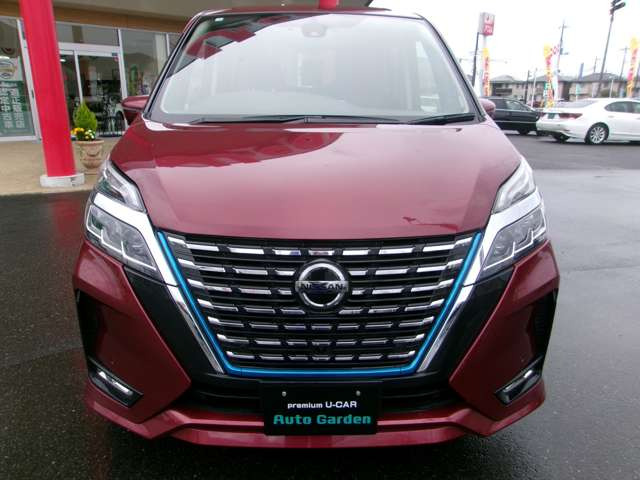 セレナ1.2 e-POWER ハイウェイスターV