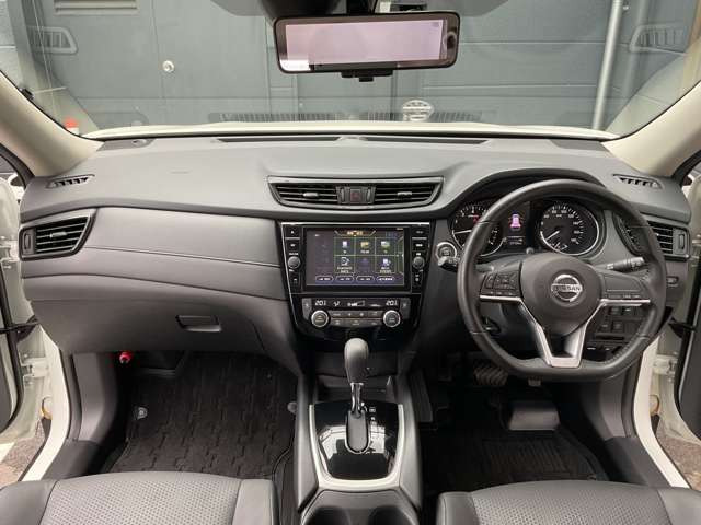 エクストレイル2.0 20X 3列車