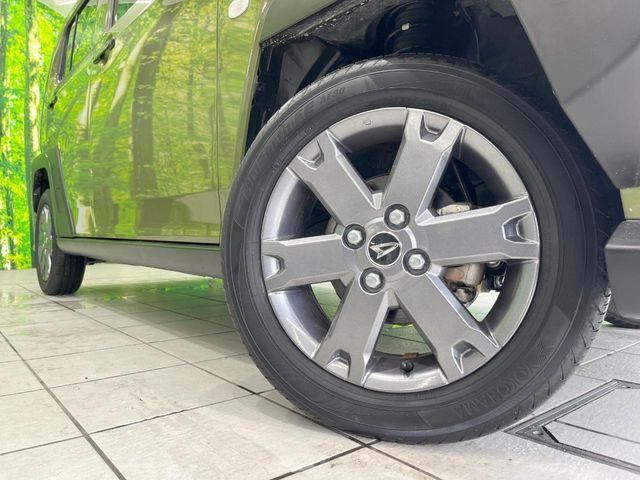�y����15�C���`�A���~�z�C�[���z�O�ςɃ}�b�`���������A���~�z�C�[���𑕒����Ă���܂��B�e��ЊO�A���~�z�C�[����A�X�^�b�h���X�^�C�����戵�����Ă���܂��B���񂲑��k����������