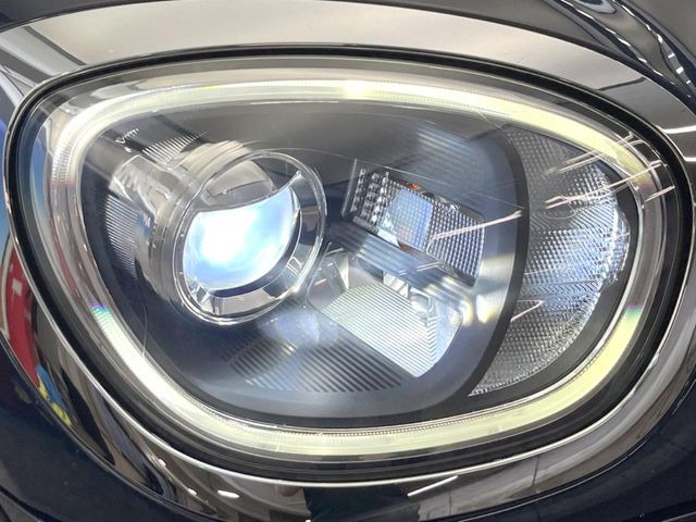 ��LED�w�b�h���C�g:��ԑ��s�����ǍD�Ȏ��E���m�ۂ����S���ĉ^�]�ł��鍂�P�xLED�w�b�h���C�g�𑕔�!�_�����x�������A����d�͂��}�����Ă��܂��B
