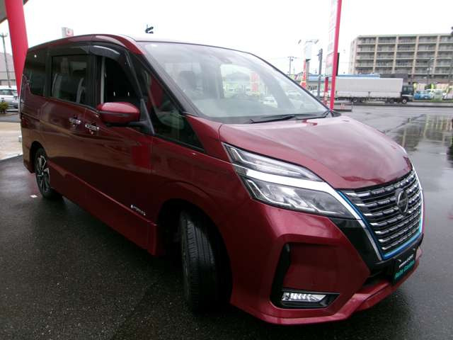セレナ1.2 e-POWER ハイウェイスターV