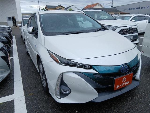 プリウスPHV1.8 A