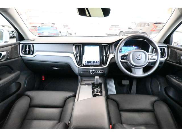 V60クロスカントリープラス B5 AWD 4WD