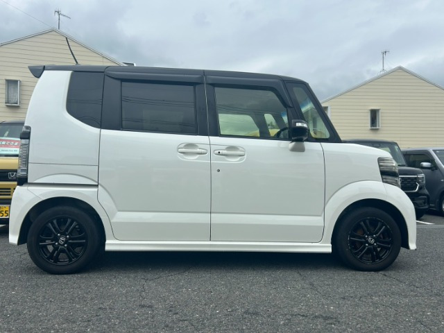 N-BOXカスタムG Lパッケージ 2トーンカラースタイル
