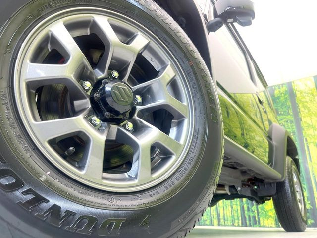 �y15�C���`�A���~�z�C�[���z�O�ςɃ}�b�`�����A���~�z�C�[���𑕒����Ă���܂��B�e��A���~�z�C�[����A�X�^�b�h���X�^�C�����戵�����Ă���܂��B���񂲑��k����������