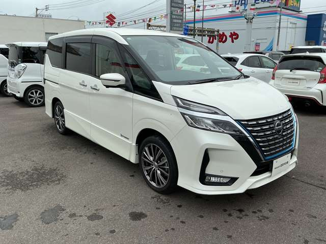 セレナ1.2 e-POWER ハイウェイスターV