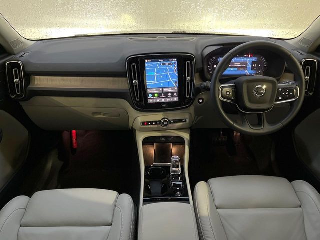 XC40アルティメット B4 AWD 4WD