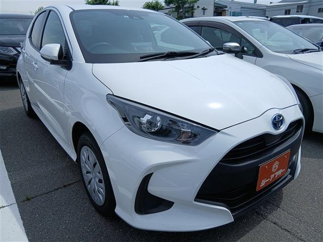 ヤリス1.5 ハイブリッド X E-Four 4WD