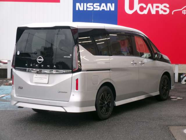 セレナ1.4 e-POWER ハイウェイスターV 90周年記念車