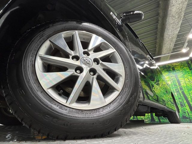 �y����16�C���`�A���~�z�C�[���z�O�ςɃ}�b�`���������A���~�z�C�[���𑕒����Ă���܂��B�e��ЊO�A���~�z�C�[����A�X�^�b�h���X�^�C�����戵�����Ă���܂��B���񂲑��k����������
