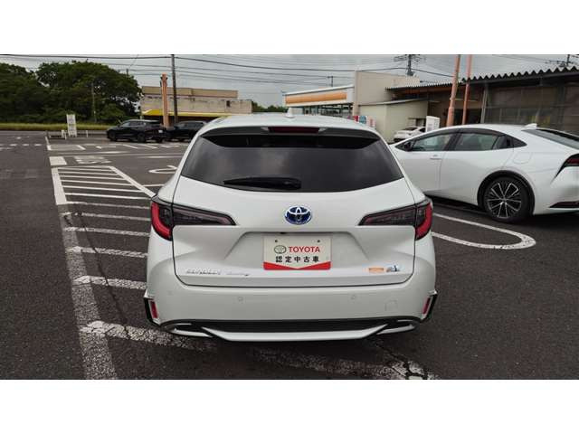 カローラツーリング1.8 ハイブリッド W×B E-Four 4WD