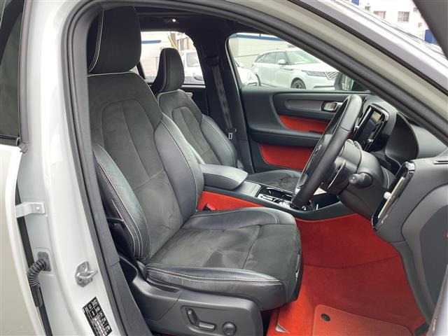 XC40T5 AWD Rデザイン 1stエディション 4WD