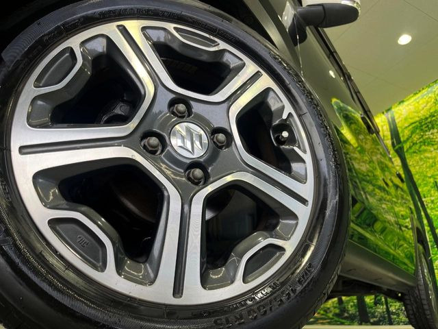 �y����15�C���`�A���~�z�C�[���z�O�ςɃ}�b�`���������A���~�z�C�[���𑕒����Ă���܂��B�e��ЊO�A���~�z�C�[����A�X�^�b�h���X�^�C�����戵�����Ă���܂��B���񂲑��k����������