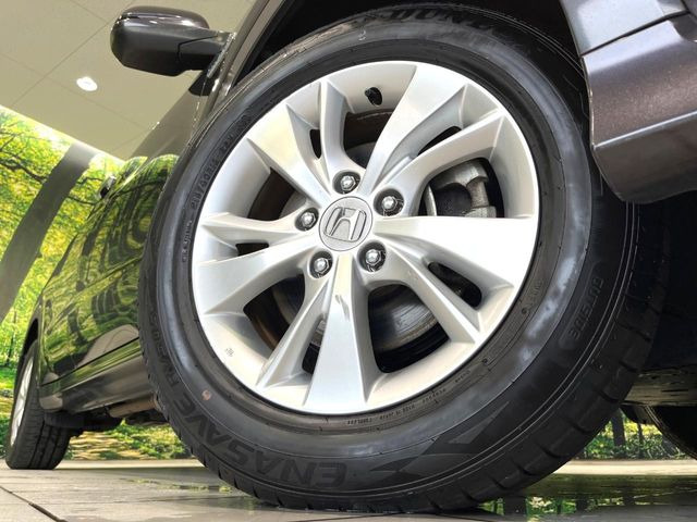 �y����16�C���`�A���~�z�C�[���z�O�ςɃ}�b�`���������A���~�z�C�[���𑕒����Ă���܂��B�e��ЊO�A���~�z�C�[����A�X�^�b�h���X�^�C�����戵�����Ă���܂��B���񂲑��k����������