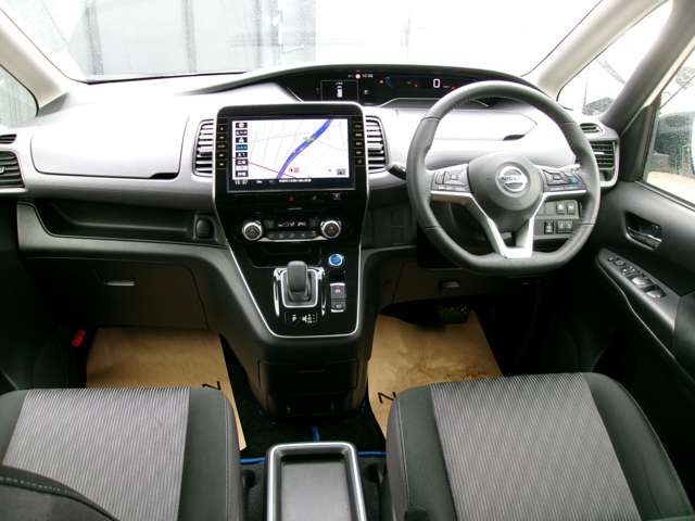 セレナ1.2 e-POWER ハイウェイスターV