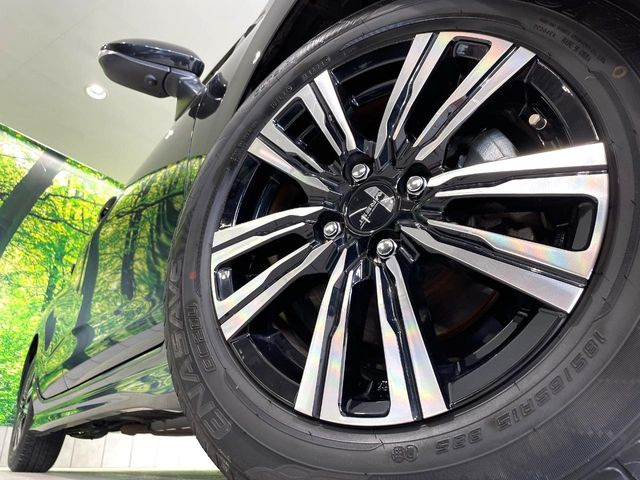 �y15�C���`�A���~�z�C�[���z�O�ςɃ}�b�`�����A���~�z�C�[���𑕒����Ă���܂��B�e��A���~�z�C�[����A�X�^�b�h���X�^�C�����戵�����Ă���܂��B���񂲑��k����������