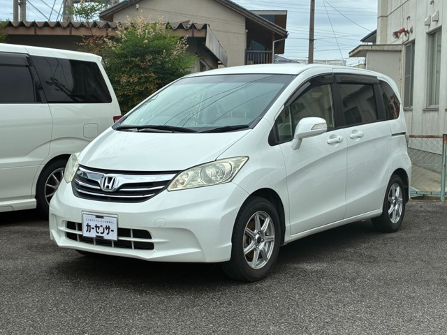 フリード1.5 G ジャストセレクションプラス