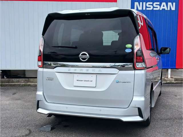 セレナ1.2 e-POWER ハイウェイスターV