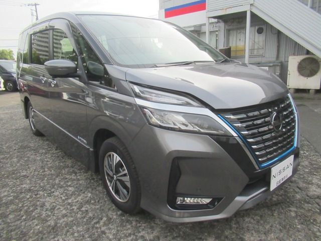 セレナ1.2 e-POWER ハイウェイスターV