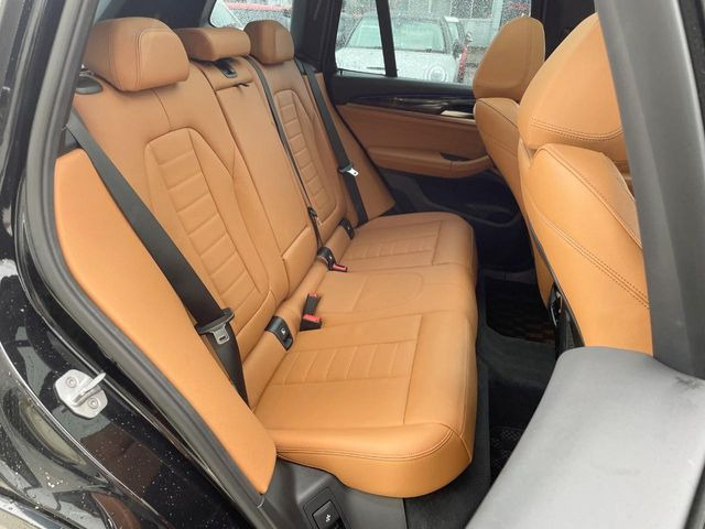 ���㕔���Ȃ��C�ɂȂ�悤�ȃL�Y�E�����ւ��蓙�A�傫�ȃ_���[�W�͂Ȃ��A�ǍD�ȏ�Ԃł��B