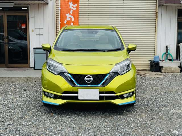ノート1.2 e-POWER メダリスト FOUR 4WD