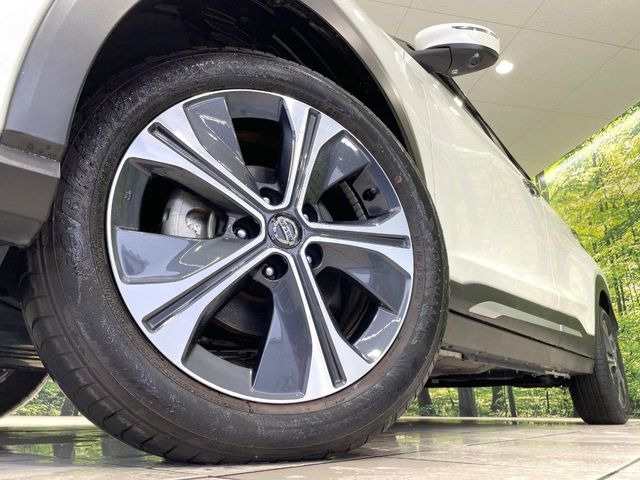 �y�����A���~�z�C�[���z�O�ςɃ}�b�`���������A���~�z�C�[���𑕒����Ă���܂��B�e��ЊO�A���~�z�C�[����A�X�^�b�h���X�^�C�����戵�����Ă���܂��B���񂲑��k����������
