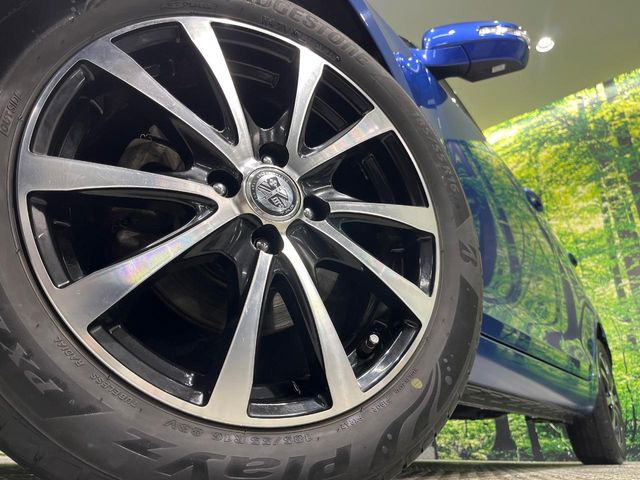 �y16�C���`�A���~�z�C�[���z�O�ςɃ}�b�`�����A���~�z�C�[���𑕒����Ă���܂��B�e��A���~�z�C�[����A�X�^�b�h���X�^�C�����戵�����Ă���܂��B���񂲑��k����������