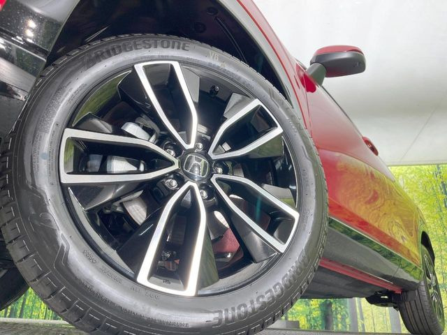 �y�����A���~�z�C�[���z�O�ςɃ}�b�`���������A���~�z�C�[���𑕒����Ă���܂��B�e��ЊO�A���~�z�C�[����A�X�^�b�h���X�^�C�����戵�����Ă���܂��B���񂲑��k����������