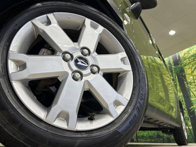 �y����15�C���`�A���~�z�C�[���z�O�ςɃ}�b�`���������A���~�z�C�[���𑕒����Ă���܂��B�e��ЊO�A���~�z�C�[����A�X�^�b�h���X�^�C�����戵�����Ă���܂��B���񂲑��k����������