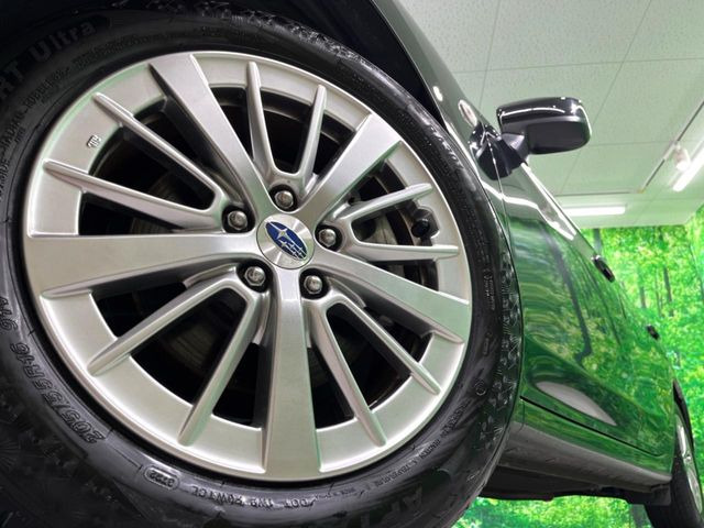 �y����16�C���`�A���~�z�C�[���z�O�ςɃ}�b�`���������A���~�z�C�[���𑕒����Ă���܂��B�e��ЊO�A���~�z�C�[����A�X�^�b�h���X�^�C�����戵�����Ă���܂��B���񂲑��k����������