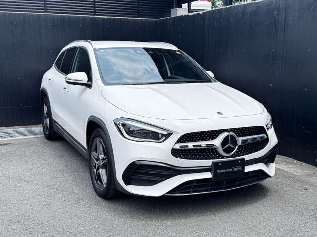 GLAクラスGLA200d 4マチック AMGラインパッケージ 4WD