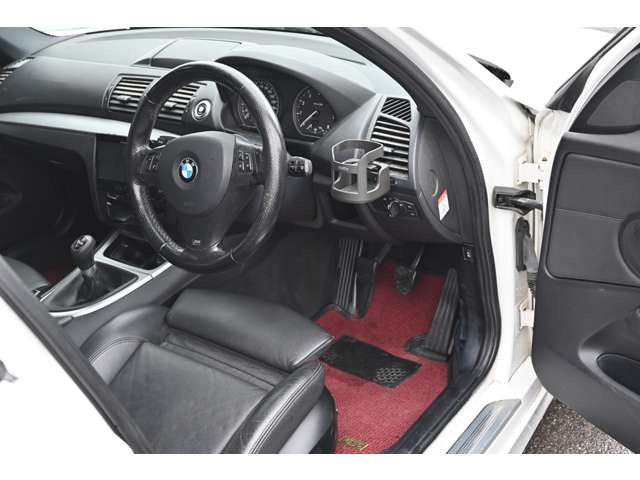 1シリーズ130i Mスポーツ