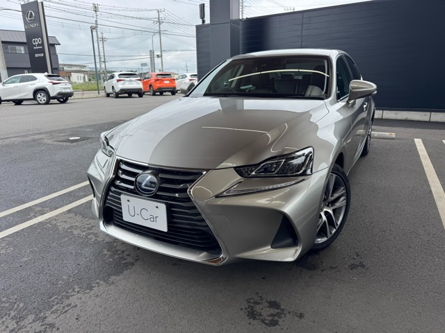 IS300h バージョンL