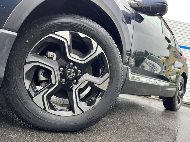 �y����18�C���`�A���~�z�C�[���z�O�ςɃ}�b�`���������A���~�z�C�[���𑕒����Ă���܂��B�e��ЊO�A���~�z�C�[����A�X�^�b�h���X�^�C�����戵�����Ă���܂��B���񂲑��k����������