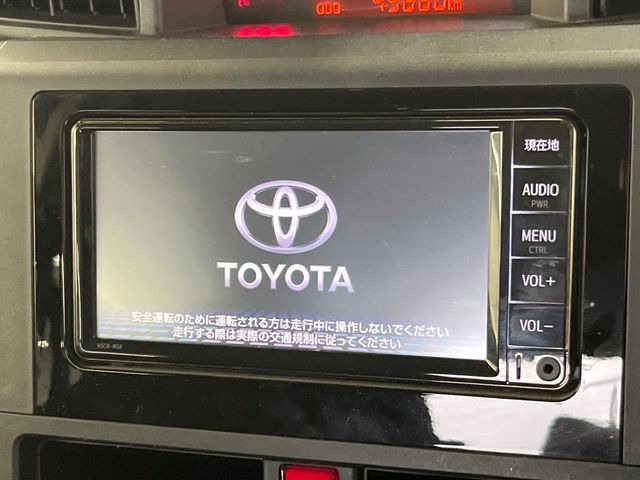 �y�����i�r�z�l�C�̏����i�r�𑕔����Ă���܂��B�i�r�̎g���₷���͂������A�I�[�f�B�I�@�\���[��!�L�����v�◷�s�͂������A�ʋ΂┃�����ȂǕ��i�̃h���C�u���y�����Ȃ�͂���