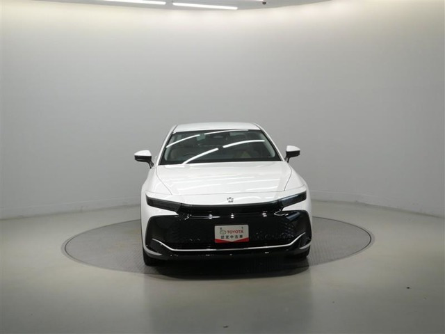 クラウンクロスオーバー2.5 G アドバンスト レザー パッケージ E-Four 4WD