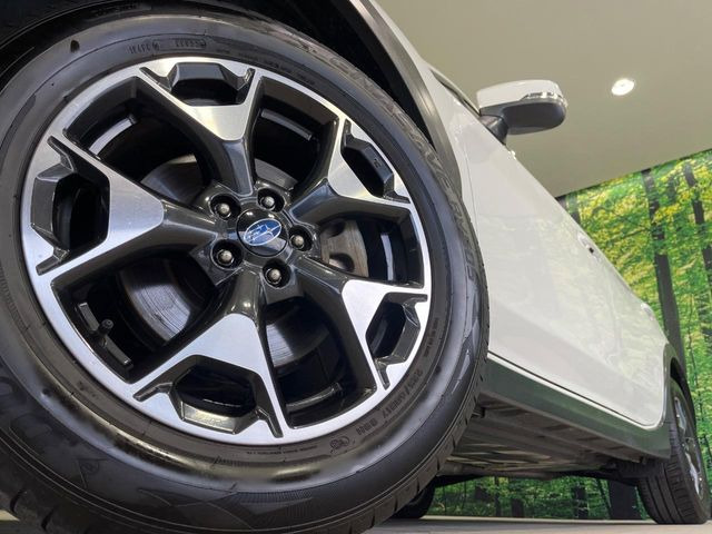 �y����17�C���`�A���~�z�C�[���z�O�ςɃ}�b�`���������A���~�z�C�[���𑕒����Ă���܂��B�e��ЊO�A���~�z�C�[����A�X�^�b�h���X�^�C�����戵�����Ă���܂��B���񂲑��k����������