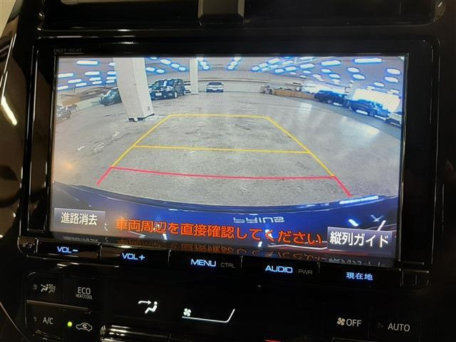 プリウス1.8 S ツーリングセレクション E-Four 4WD