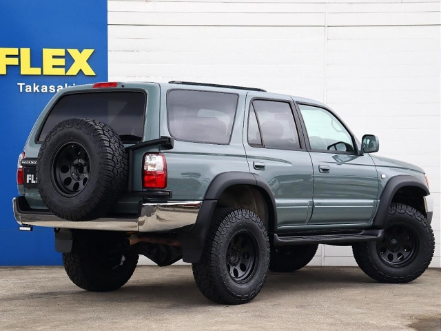 ハイラックスサーフ2.7 SSR-X ホワイトプレミアム 4WD