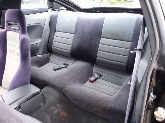 �l�C��180sx�^�C�vX�J�X�^���ԗ��̓���!�����X�[�p�[�u���b�N�O���F���x�[�X��HKS�ԍ����ACST17AW�A�t���G�A���A�O��I�[�i�[�t�F���_�[�ɉ����O��n�u5���ύX�ς݁B�󏭉��l�̍������ƂȂ�܂�