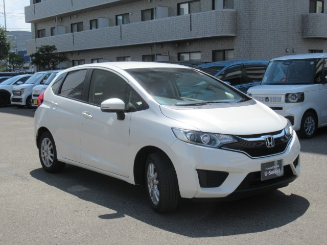 フィット1.3 13G Lパッケージ 4WD