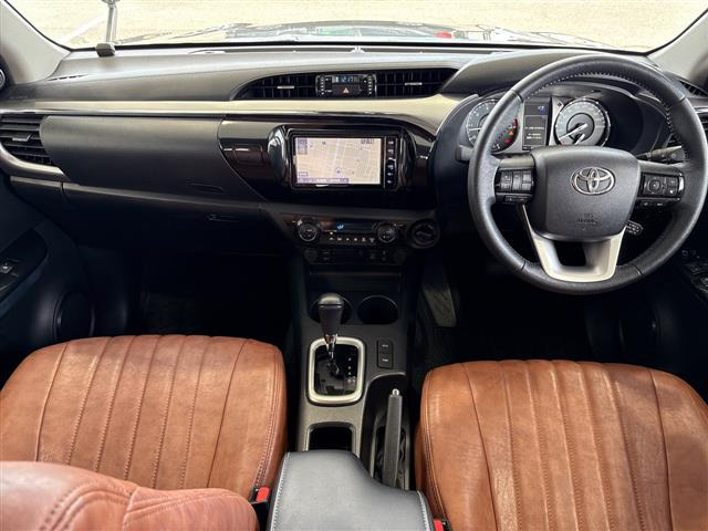 ハイラックス2.4 Z ディーゼル 4WD