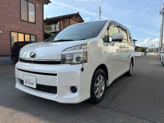 ヴォクシー2.0 X 4WD