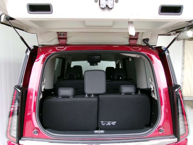 セレナ1.4 e-POWER ハイウェイスターV セカンドスライドアップシート