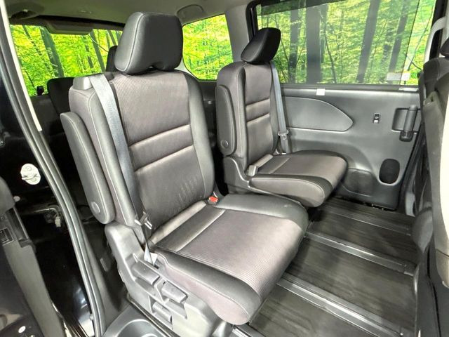 ���ڒ����̓E�H�[�N�X���[�ƂȂ��Ă���܂��B���ڂƎO��ڂ̈ړ�����~�肪�Ƃ��Ă��y�ɂȂ�̂ŁA���~��̍ۂ��X�g���X�������邱�Ƃ͂���܂����