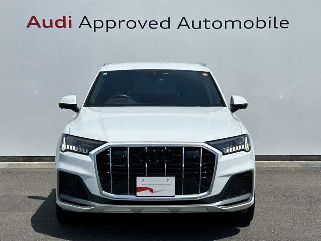 Q755 TFSI クワトロ Sライン 4WD