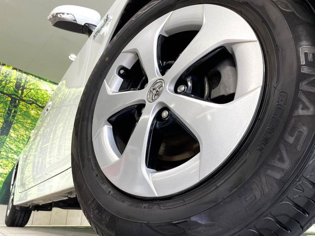 �y����15�C���`�A���~�z�C�[���z�O�ςɃ}�b�`���������A���~�z�C�[���𑕒����Ă���܂��B�e��ЊO�A���~�z�C�[����A�X�^�b�h���X�^�C�����戵�����Ă���܂��B���񂲑��k����������