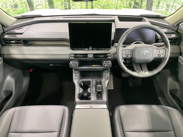 RAV42.5 Z E-Four 4WD